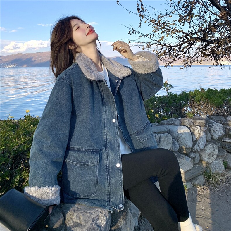 美式蓝色羊羔毛领牛仔外套女2025冬季新款高级感休闲宽松夹克上衣,女装羽绒服,艾米莉亚