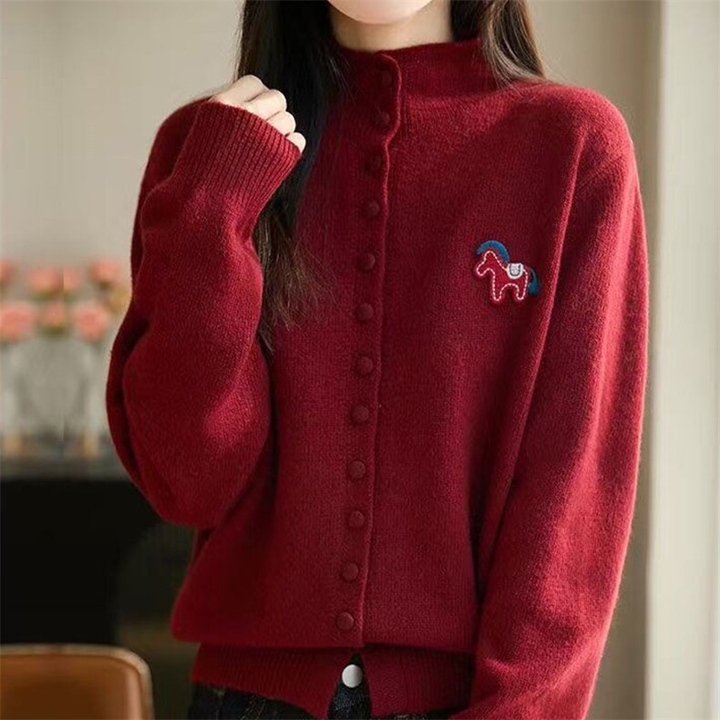 2026年秋季时尚小马立领开衫，女装针织衫/毛衣，萱芳婷羊绒