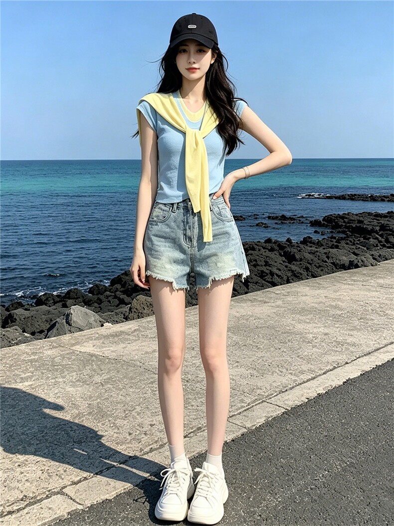 时尚穿搭套装女夏修身显瘦V领系带披肩假两件上衣牛仔短裤两件套,女装套装/套裙,江南