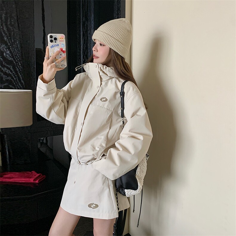 韩版时尚加厚保暖羽绒女2025冬季新款显瘦连帽上衣短裙,女装羽绒服,纯色衣恋