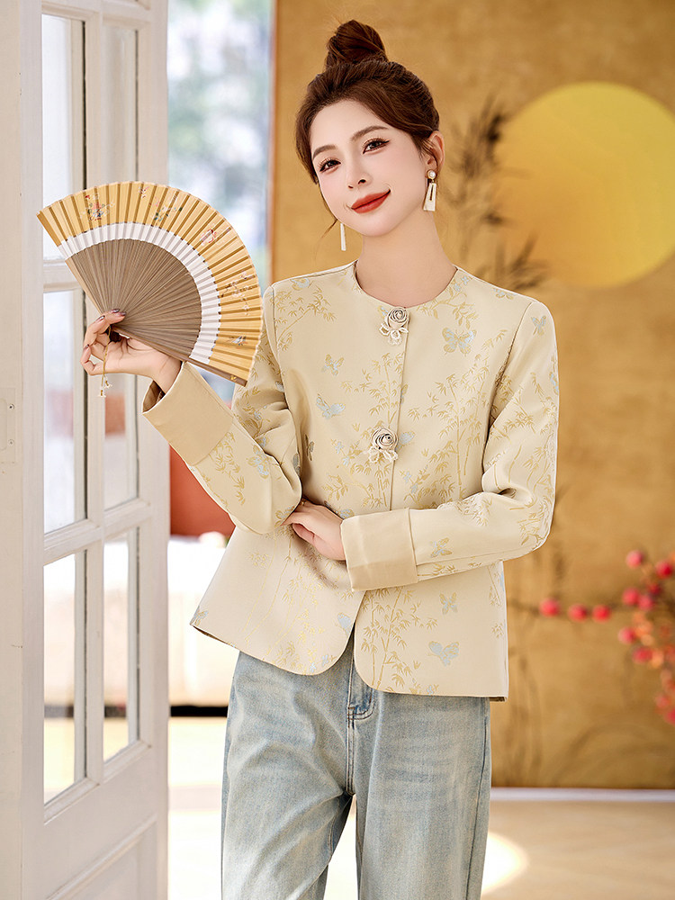 2025年开春季新款蓝色印花高端春秋小个子新中式国风短款小外套女,女装短外套,橙子家