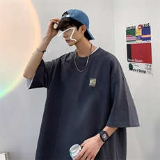 深灰色