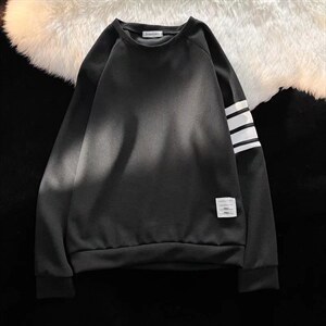 男圆领T恤宽松字母长袖W010P30图片