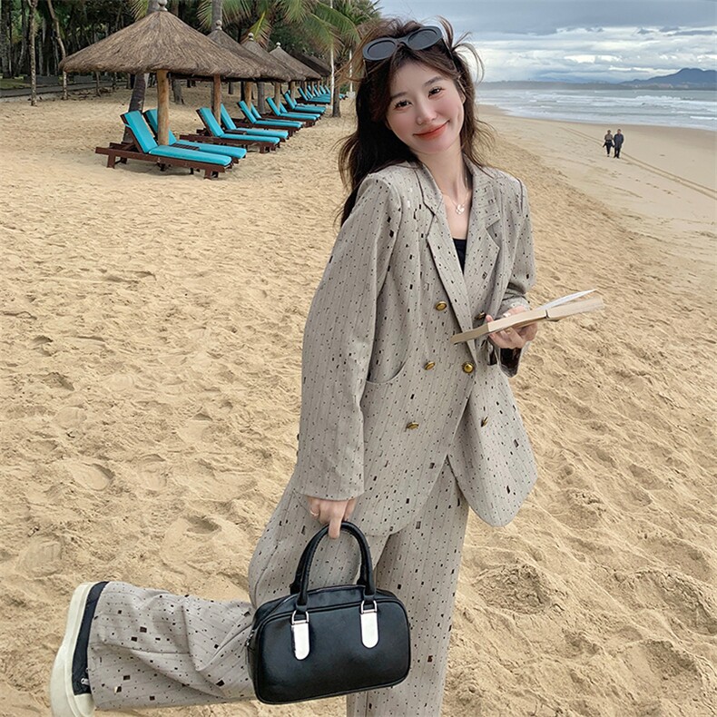 高级感时尚镂空西装套装女2025春季新款宽松休闲外套阔腿裤两件套图片