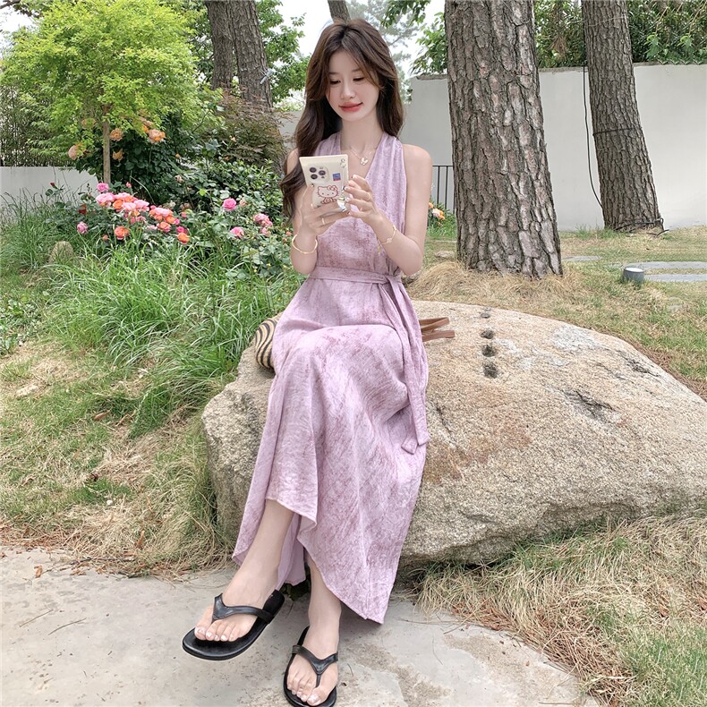 法式浪漫无袖碎花连衣裙女2025夏季新款氛围感度假风显瘦减龄长裙,女装连衣裙,琦鑫阁（原依鑫阁）