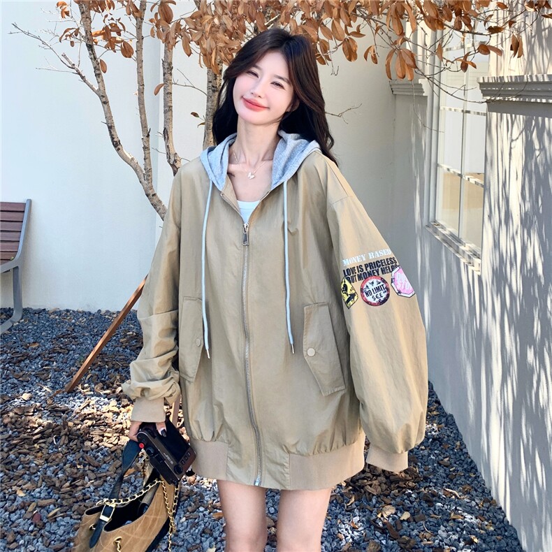 针织连帽拼接工装碎花宽松卡其色外套女春秋2025新款小个子巨好看,女装短外套,2C239