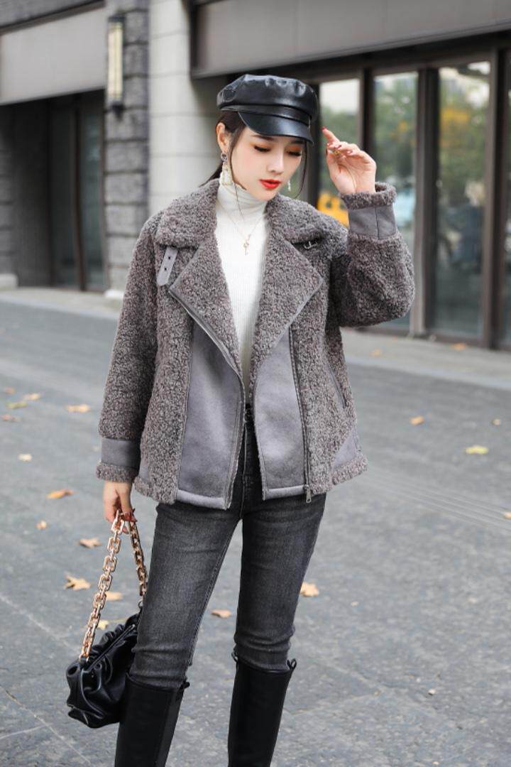 三色四个尺码，其它，圣姿源