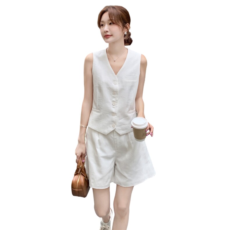 休闲时尚套装女法式小众白色无袖背心马甲上衣休闲阔腿短裤两件套,女装套装/套裙,2C012