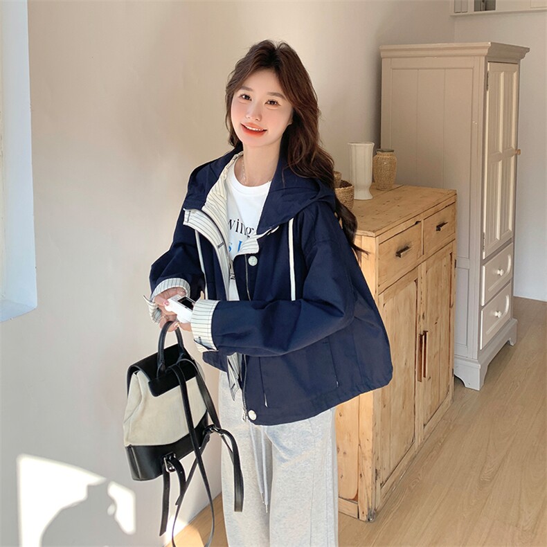 韩版设计感条纹拼接廓形短外套女2025春新款休闲气质减龄连帽上衣,女装风衣,浙宝285（原212）