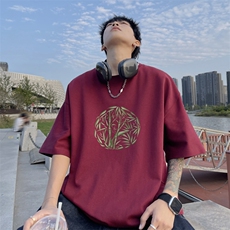 酒红色