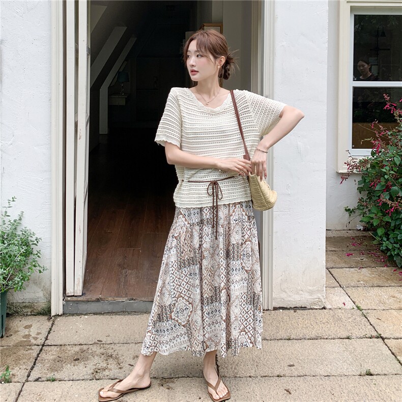 法式复古民族风半身裙套装女夏镂空针织衫气质通勤两件套,女装套装/套裙,维壹