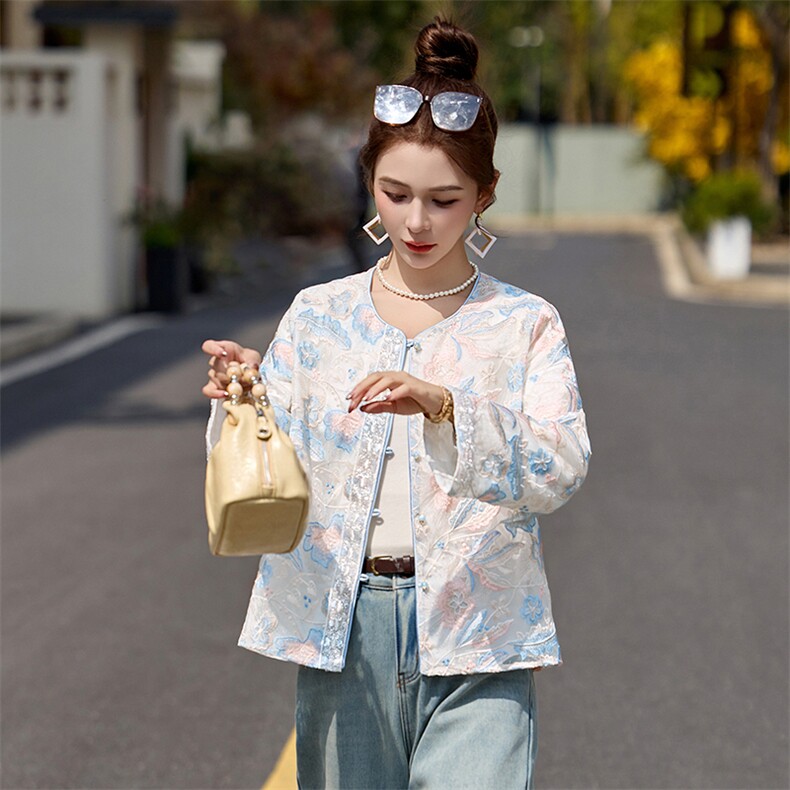 新中式国风外套女2025春季新款复古刺绣提花设计感小众高级感上衣,女装短外套,布芭啦