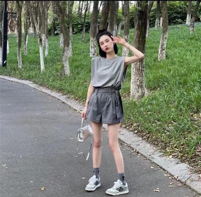 夏季套装，女装职业装，密爆(4F)