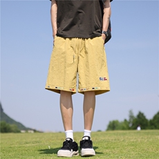 姜黄色
