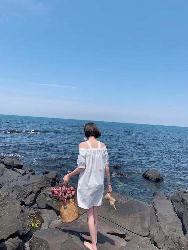 韩版漏肩连衣裙，女装连衣裙，玩美