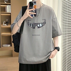 灰色