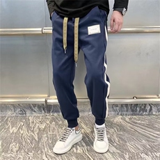 蓝色