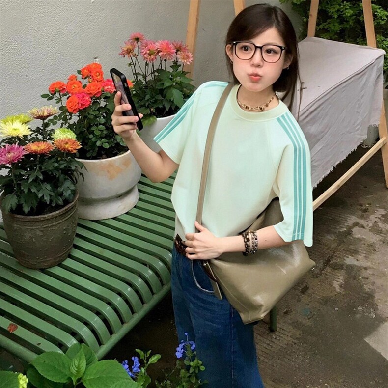 抖音得物品质二开240克宽松纯棉美式潮牌印花三条杠中性风短袖T恤,男装T恤,电商A486-1