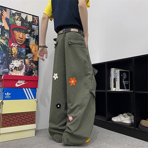 夏季复古小花多口袋工装裤潮流新款水洗设计感直筒裤图片