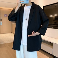 黑色