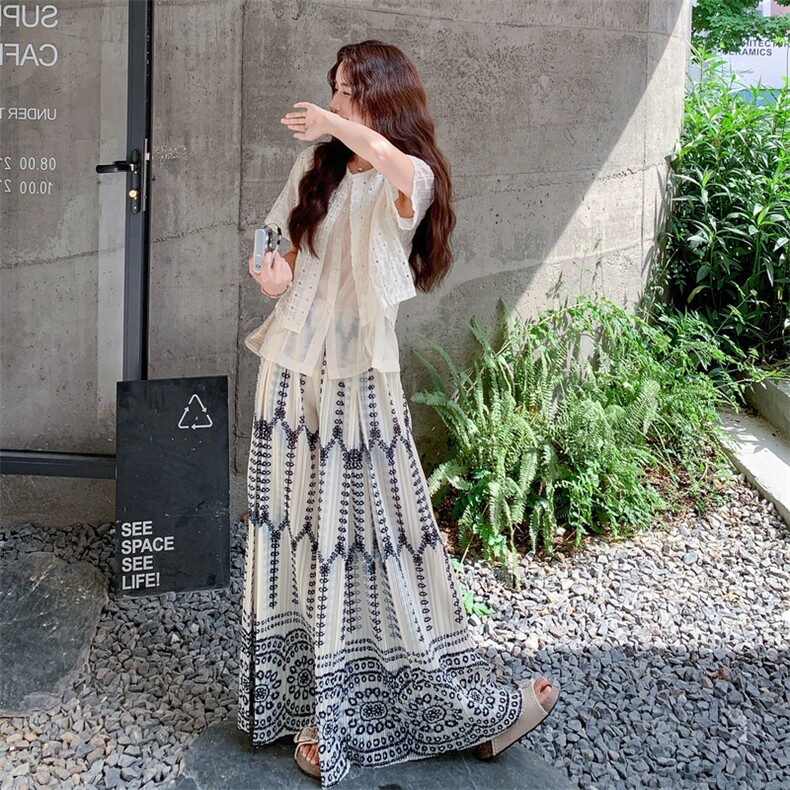松弛感假两件镂空小开衫套装女夏2025超火民族印花阔腿裤裙两件套,女装套装/套裙,2C275