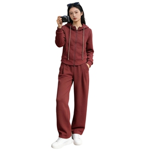 女春新款欧货时尚休闲套装红色连帽开衫上衣宽松软糯直筒长裤套装图片