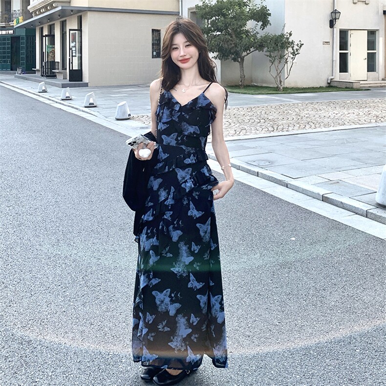 温柔系穿搭印花吊带裙套装女夏新款海边度假防晒开衫两件套连衣裙图片