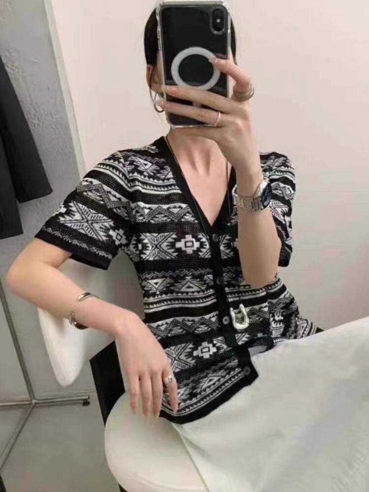 法式复古提花V领短袖T恤针织开衫，女装针织衫/毛衣，天佑贝依