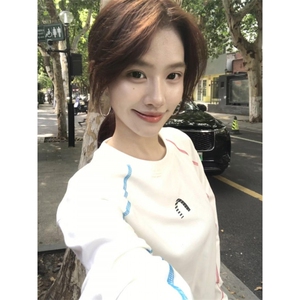 网图 美式街头长袖t恤女早秋慵懒风薄款打底衫宽松休闲上衣 特P33图片