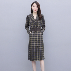2025春款时尚优雅格子连衣裙修身显瘦长袖V领气质女装图片