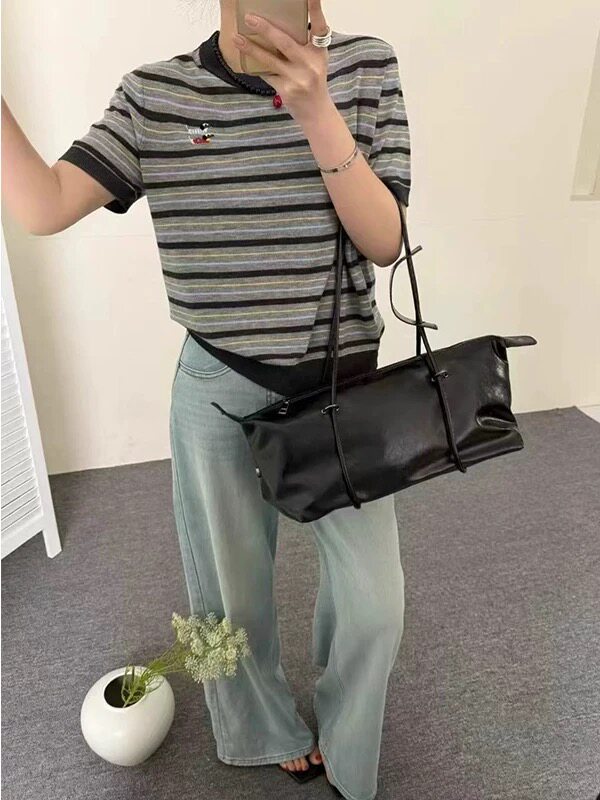 -彩色斑马精纺羊毛条纹圆领短袖图片