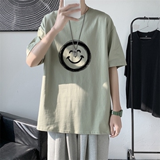 浅绿色