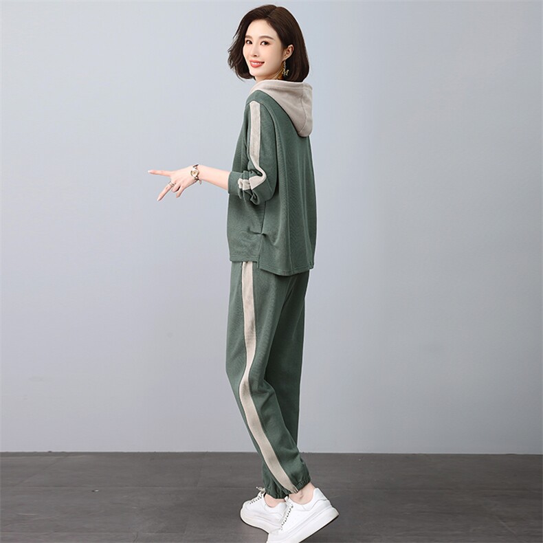休闲运动卫衣套装女2025春秋新款大码时尚中年妈妈洋气卫裤两件套,女装套装/套裙,忆绮罗