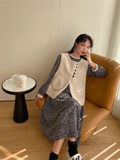 皮毛马甲配碎花裙一套好看，女装马甲，安玖拉
