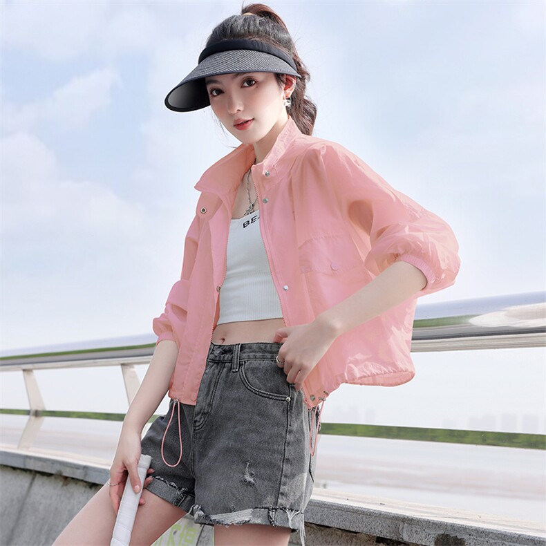 夏季薄款透气防晒衣短外套女2024新款小个子百搭休闲立领开衫上衣，女装防晒衣，依万里