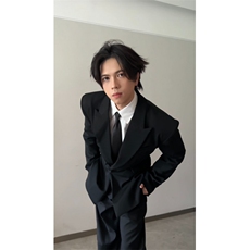 C316XZ5120P98春装新款黑色西服时尚黑色修身个性西装休闲，男装西服套装，电商C316