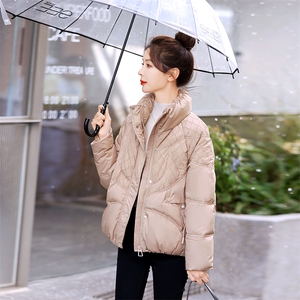 现货白鸭绒小众短款羽绒服女2023冬季新款时尚潮流加厚保暖羽绒服图片