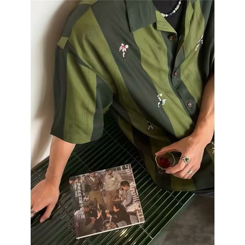 夏季桑巴个性刺绣凉感条纹短袖衬衫旅游度假风松弛感衬衣男生潮牌,男装衬衫,星座506A