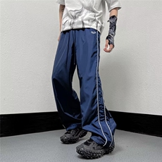 藏青色