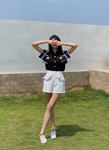 黑白小众设计感套装图片