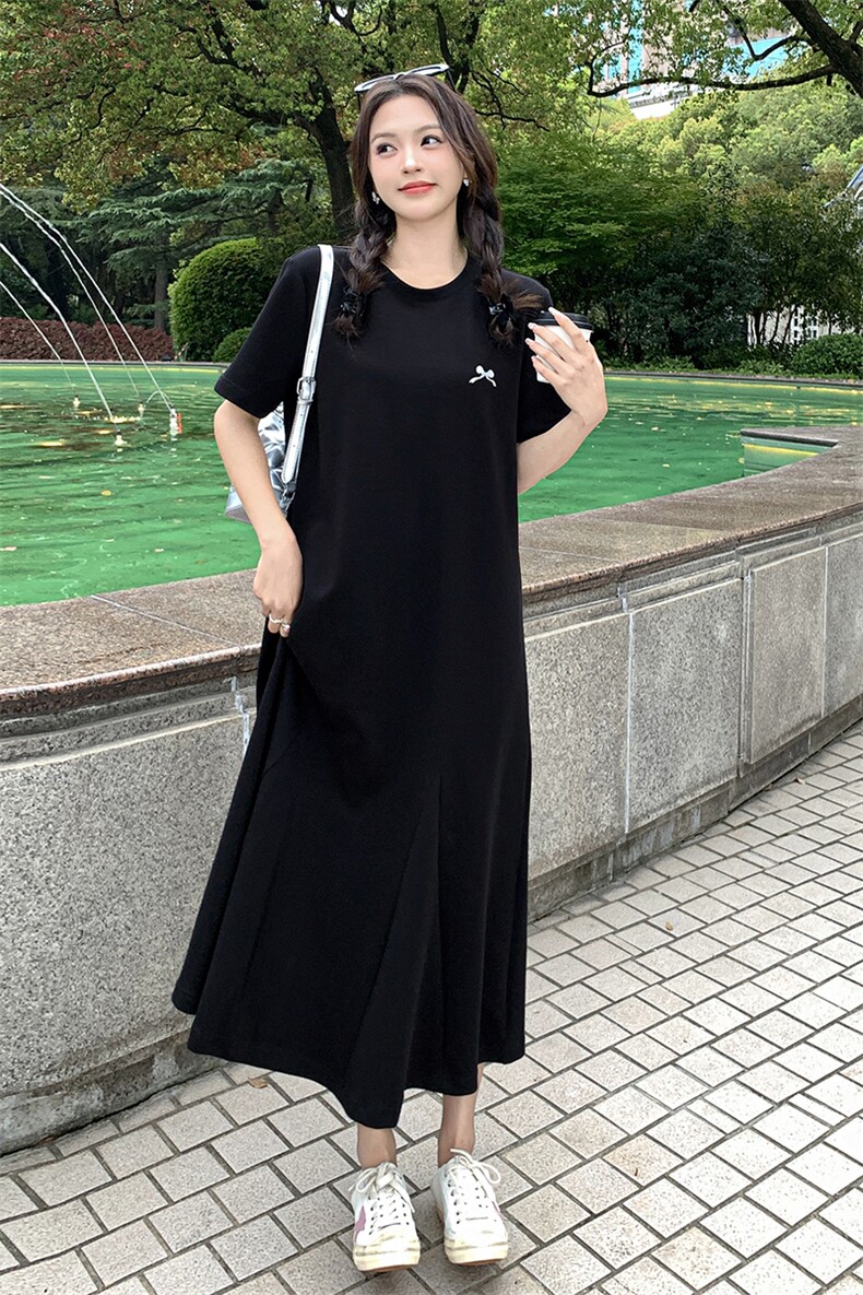 夏季宽松显瘦黑色针织连衣裙时尚百搭中长款裙子,女装连衣裙,鑫慧