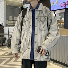 灰色