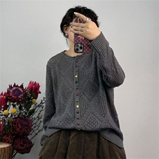 灰色