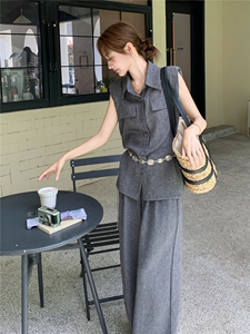 韩系高级感深灰色马甲套装女2025年夏季新款减龄显瘦阔腿裤两件套图片