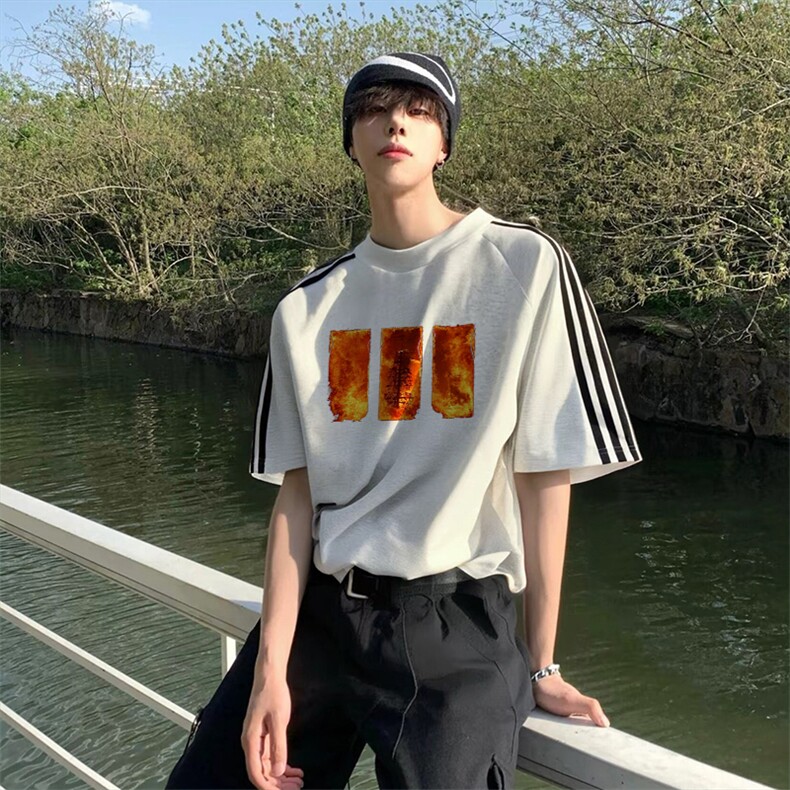 抖音得物品质二开240克宽松纯棉美式潮牌印花三条杠中性风短袖T恤,男装T恤,电商A486