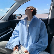 浅蓝色