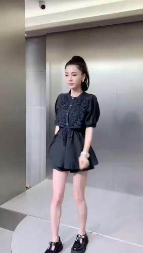 夏季新款蕾丝衫短裤套装两码，女装蕾丝衫/雪纺衫，8+9