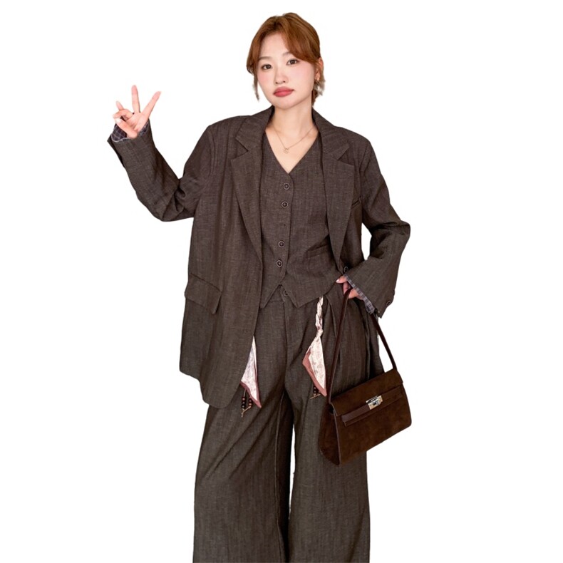 职业通勤穿搭咖色西装套装女春秋2025超火好看高级感阔腿裤三件套,女装套装/套裙,2C218