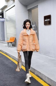 新款羽绒服图片