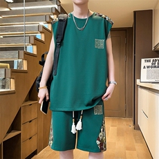 绿色